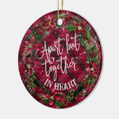 Rustikale Eleganz: Festliches Weihnachtsfest Karie Keramik Ornament (Links)