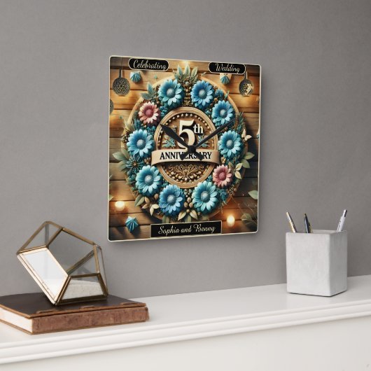 Rustikale Eleganz: Jubiläum, Blumengestalt Quadratische Wanduhr (Büro)