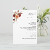 Rustikale Erde und Champagne Florals Details Begleitkarte (Stehend Vorderseite)