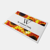 Rustikale Ernte Sonnenblumen und Familienname Fußmatte (Schrägansicht)