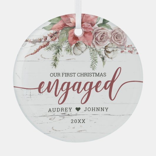 Rustikale Erste Weihnachtszeit Verlobt Rosa Rosa B Ornament Aus Glas (Vorderseite)