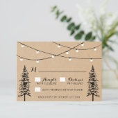 Rustikale Evergreen Pine Tree Wedding RSVP Cards Karte (Stehend Vorderseite)