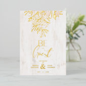 Rustikale Extravagante botanische Zweige auf Holzg Folieneinladung (Stehend vorne)