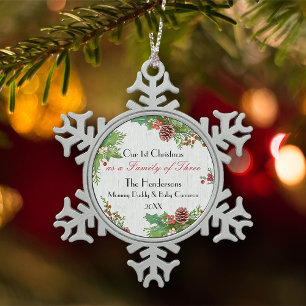 Rustikale Familie mit 3 neuen Baby 1. Weihnachten Keramik Kugel-Ornament