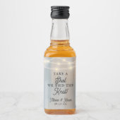 Rustikale Gastgeschenk Hochzeit a Schuss wir den K Alkoholflaschenetikett (Vorderseite)