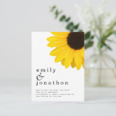 Rustikale Gelbblütenhochzeit rettet das Datum Ankündigungspostkarte (Stehend Vorderseite)