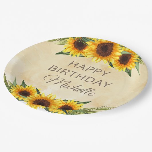 Rustikale gelbe Sonnenblumen Custom Happy Birthday Pappteller (Schrägansicht)