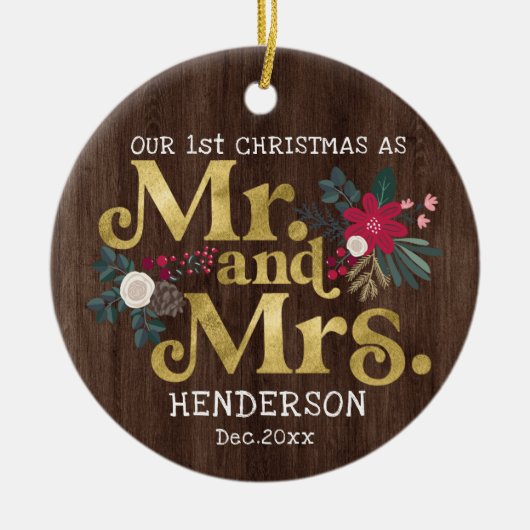 Rustikale Goldtypografie 1. Weihnachtsmr und mrs c Keramik Ornament (Vorne)