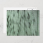 Rustikale grüne Holzwand mit gepolsterten Schatten Postkarte (Vorne/Hinten)