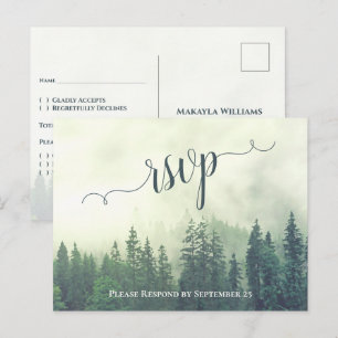 Rustikale grüne Pinienbäume im Freien Hochzeit RSV Postkarte