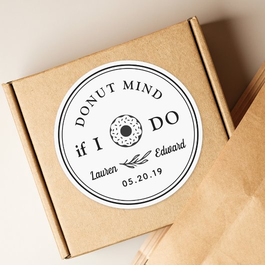 Rustikale Handgezogene Donut-Geist, wenn ich Gastg Runder Aufkleber