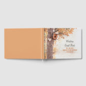 Rustikale Herbstbaume und gemeißelte Herzenssehen Gästebuch (Voll)