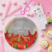 Rustikale Herbstblätter Name Monogram Fall Pappteller (Party)