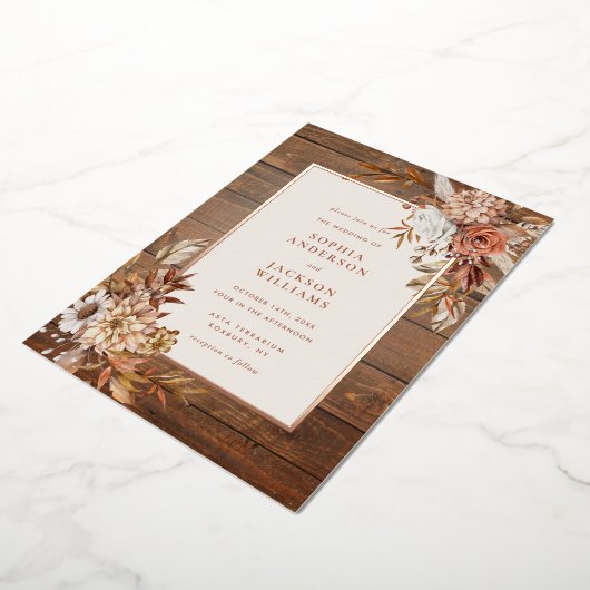 Rustikale Herbstflora Hochzeitsfoil inv Folieneinladung (Gedreht)