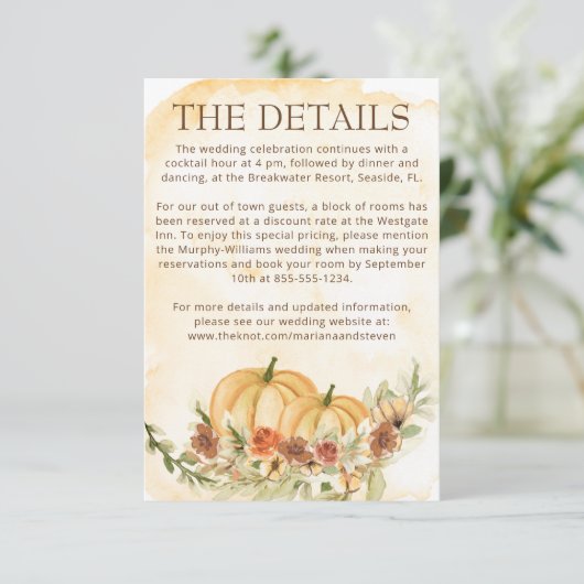 Rustikale Herbstkuppeldetails Hochzeit Begleitkarte (Stehend Vorderseite)