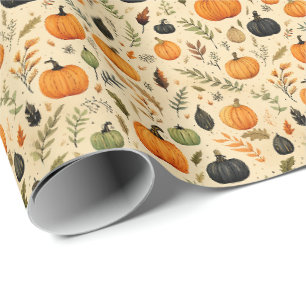 Rustikale Herbstkürbisse und Blätter in herbstlich Geschenkpapier