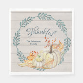 Rustikale Herbstlaub in Kürbisfisch Erntedank Serviette (Vorderseite)