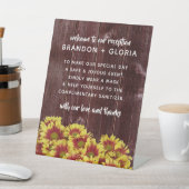 Rustikale Herbstsonnenblumen auf Zaunhochzeit Sockelschild (In SItu)