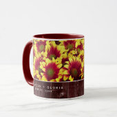 Rustikale Herbstsonnenblumen auf Zaunhochzeit Tasse (Vorderseite Links)