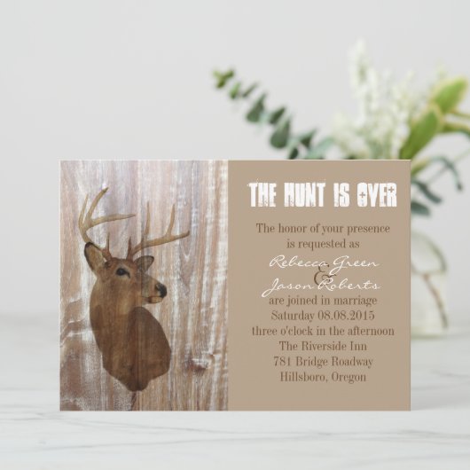 Rustikale Hirsche die Jagd ist über Hochzeitseinla Einladung (Stehend Vorderseite)
