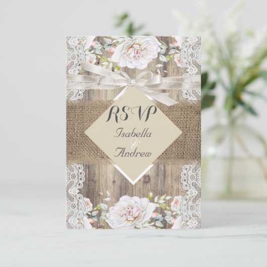 Rustikale Hochzeit Beige Weißrosen UAWG RSVP Karte (Stehend Vorderseite)