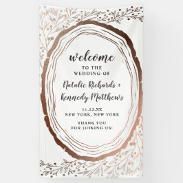 Rustikale Hochzeit im Herbst aus Holz mit dünner K Banner