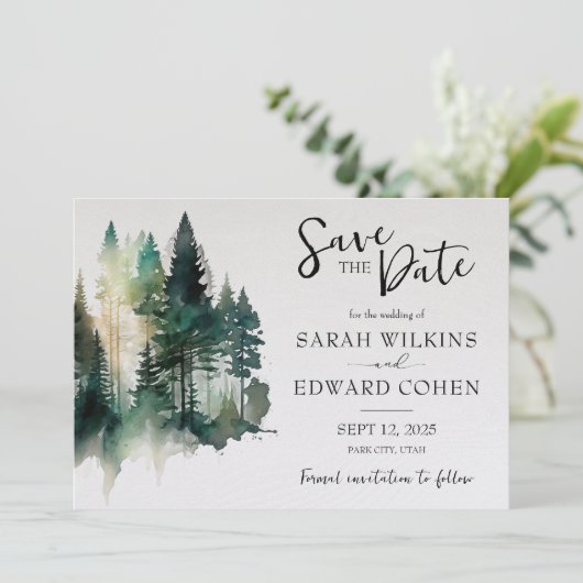 Rustikale Hochzeit im Wasserfarbenwald rettet das Save The Date (Stehend Vorderseite)