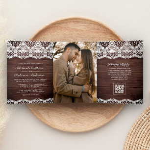 Rustikale Hochzeit mit QR-Code-Foto auf Scheunenho Dreifach Gefaltete Einladung