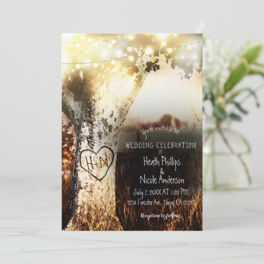 Rustikale Hochzeit von Baum- und Lichterketten Einladung (Stehend Vorderseite)