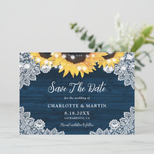 Rustikale Hochzeit von Blauholz-Spitzen-Sonnenblum Save The Date (Stehend Vorderseite)