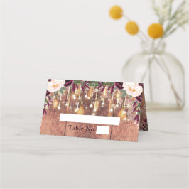 Rustikale Hochzeit von Holz und Streichellicht Platzkarte