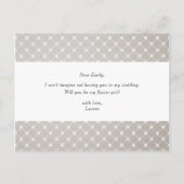 Rustikale Hochzeit wird mein Blumenmädchen sein Einladungspostkarte (Rückseite)