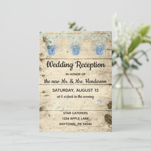 Rustikale Hochzeitsempfehlung & String Lights Einladung (Stehend Vorderseite)