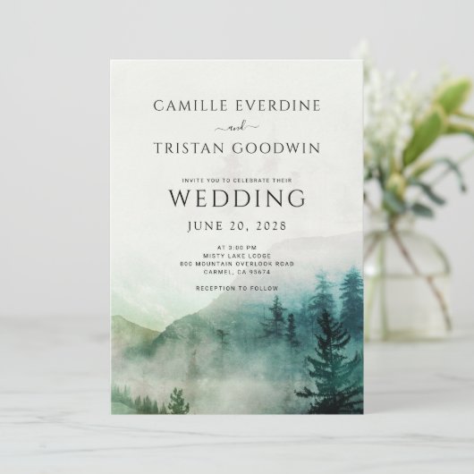 Rustikale Hochzeitsfeier in Bergnebelwald Einladung (Stehend Vorderseite)