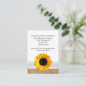 Rustikale Hochzeitskarte für Burlap und Sonnenblum Begleitkarte (Stehend Vorderseite)