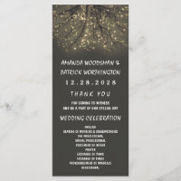 Rustikale Hochzeitsprogramme für leuchtende Bäume