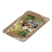 Rustikale Hochzeitstraßenbeleuchtung Save the Date Magnet (Linke Seite)