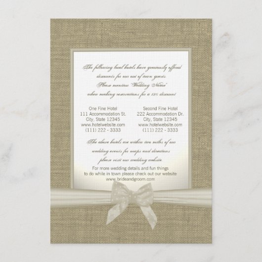 Rustikale Hochzeitsunterkünfte in Burlap und Bow Begleitkarte (Vorderseite)