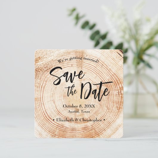 Rustikale Holz Hochzeit Save the Date mit Webseite Einladung (Stehend Vorderseite)