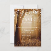 Rustikale Holz-Lichterketten Scheunenhochzeit RSVP Karte (Vorderseite)