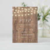 Rustikale Holz- und String-Lights RSVP-Karte | Bar Begleitkarte (Stehend Vorderseite)