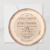 Rustikale Holzbaumgestumpf in einer QR-Hochzeit Einladung (Vorderseite)