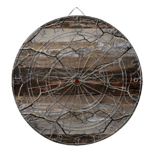 Rustikale Holzbaumzweige mit Stallbrett Dartscheibe