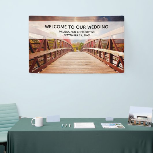 Rustikale Holzbrücke im Land Banner (Messeveranstaltung)