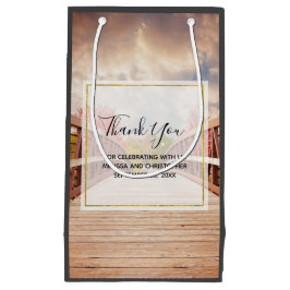 Rustikale Holzbrücke im Land Danke Kleine Geschenktüte