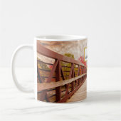 Rustikale Holzbrücke im Land Kaffeetasse (Links)