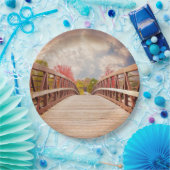 Rustikale Holzbrücke im Land Pappteller (Party)