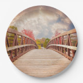 Rustikale Holzbrücke im Land Pappteller (Vorderseite)