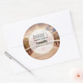 Rustikale Holzbrücke in der Seifenkapelle Runder Aufkleber (Umschlag)