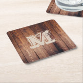 Rustikale hölzerne mit Monogramm Initiale Rechteckiger Pappuntersetzer (angewinkelt)